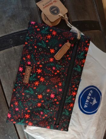 Pochette cabaia édition limitée Noël neuve avec étiquette