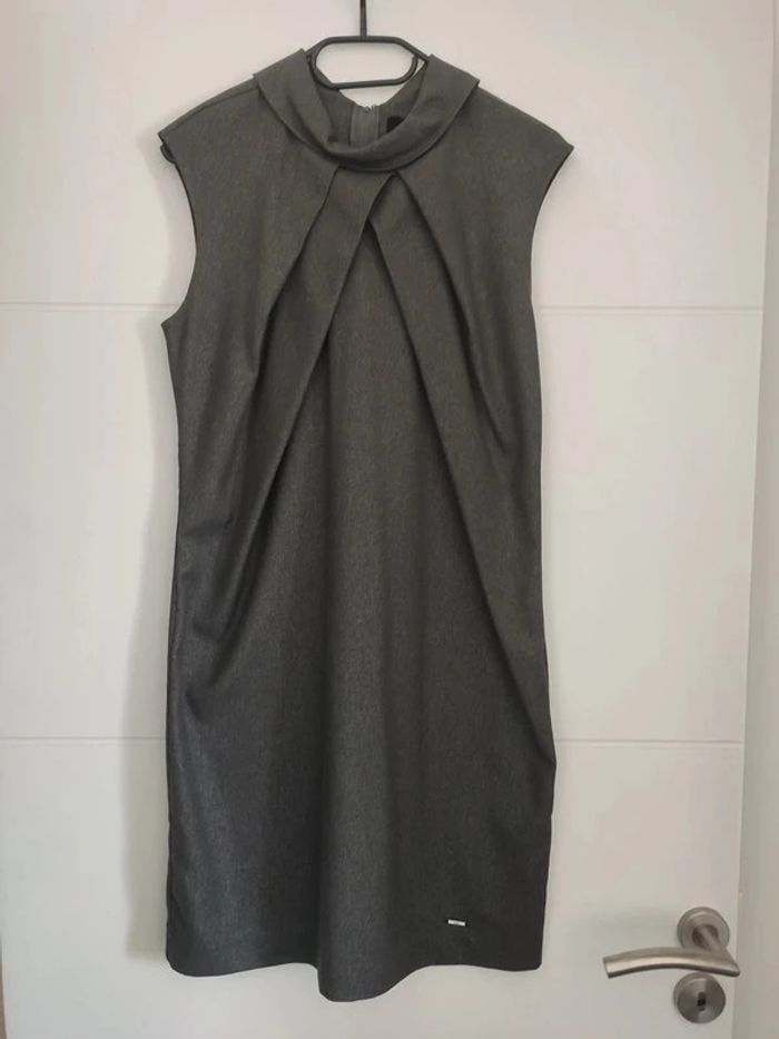 Robe grise les petites bombes taille L