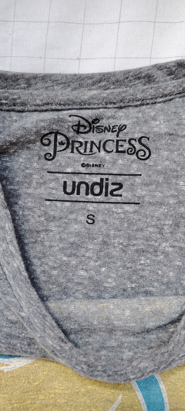 T-shirt Disney Princesses Undiz – Taille S - photo numéro 2