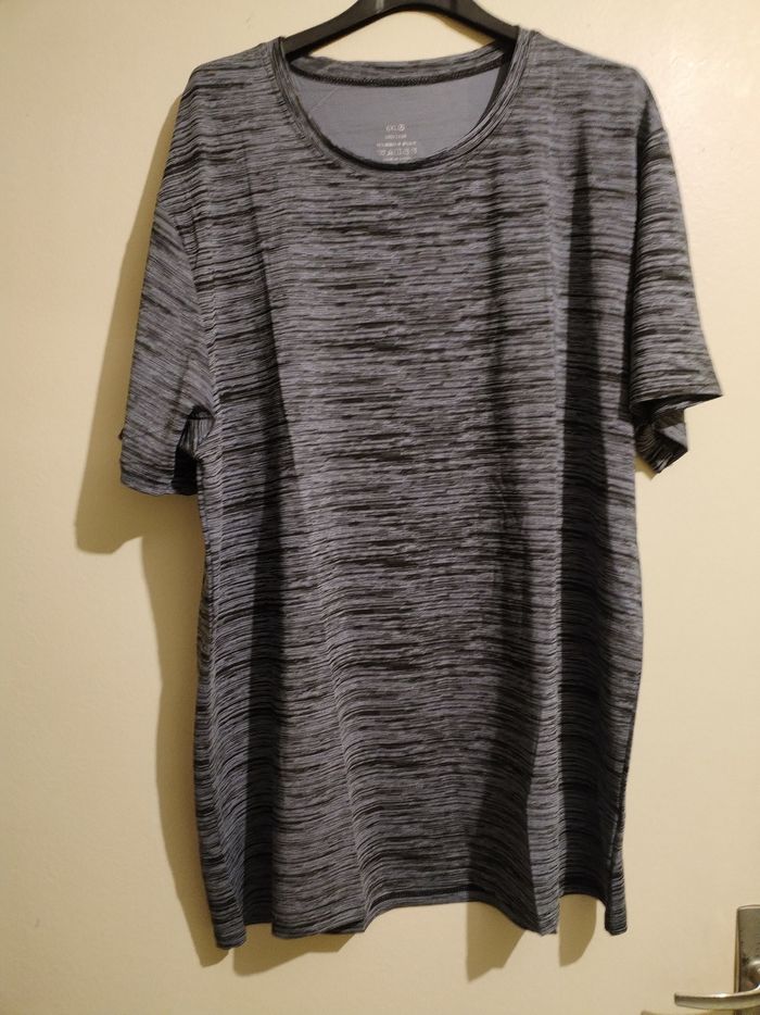 T-shirt homme taille 2 XL
