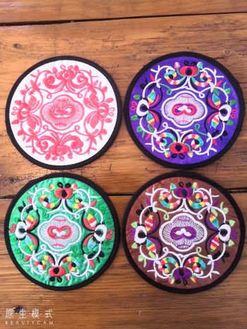 4 Tapis thé dessous verre broderie asiatique