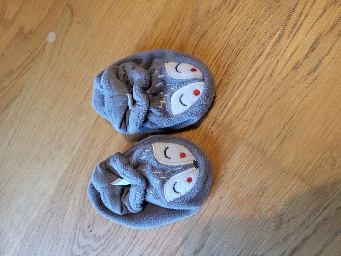 Lot chaussons naissance jusqu'à 9-12 mois - photo numéro 2