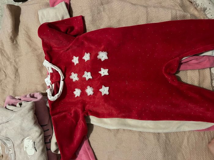 Lot de pyjamas - photo numéro 6