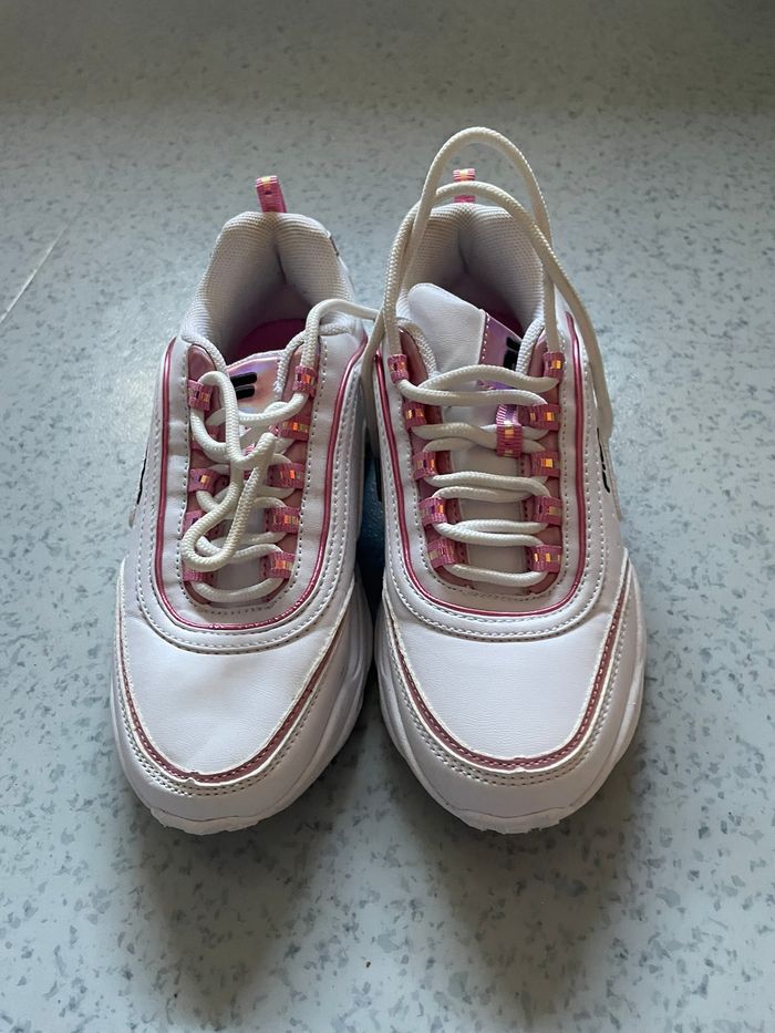 basket Fila fille pointure 34 - photo numéro 2