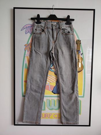 Jean slim gris clair – Taille 9 ans