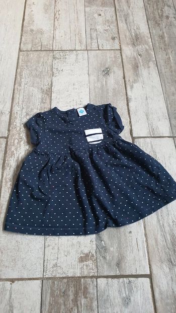 Très belle robe tex 3 mois 62 cm en très bon état 👌