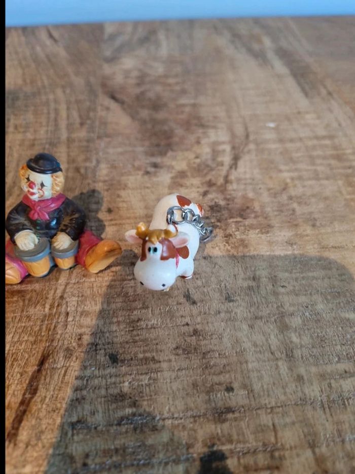 3 figurines en résine - photo numéro 4