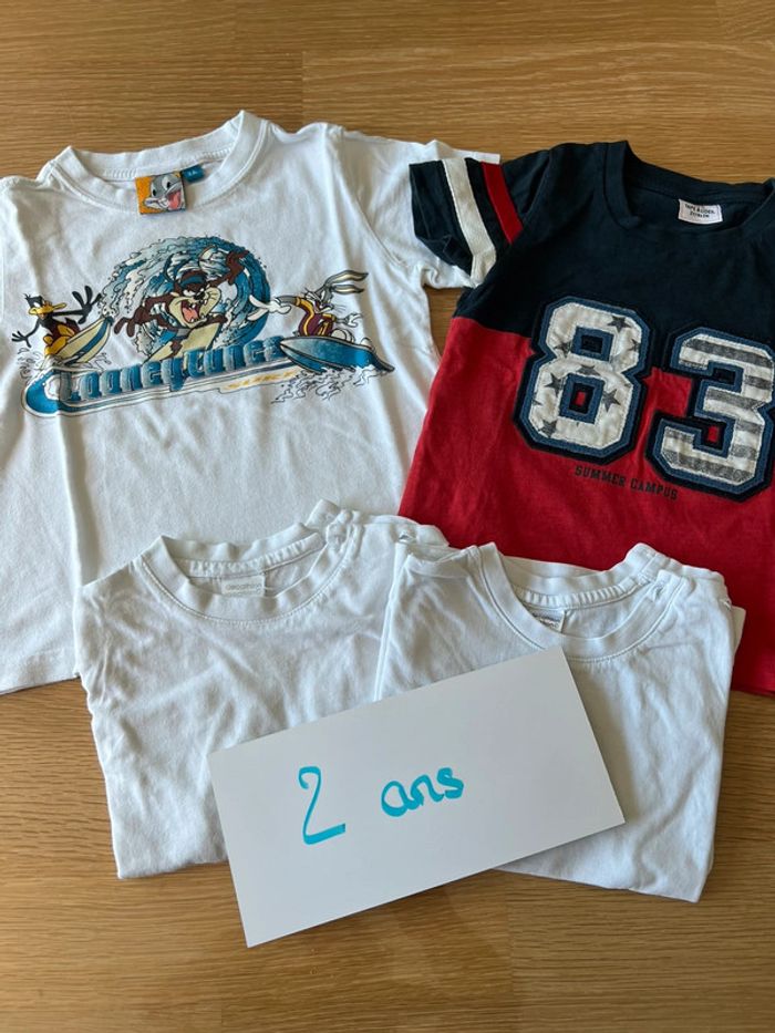 Lot de 4 t shirts 2 ans