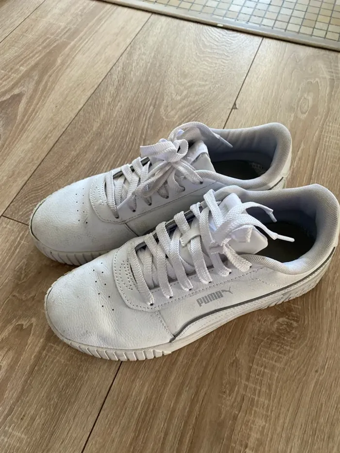 Basket blanche puma taille 40