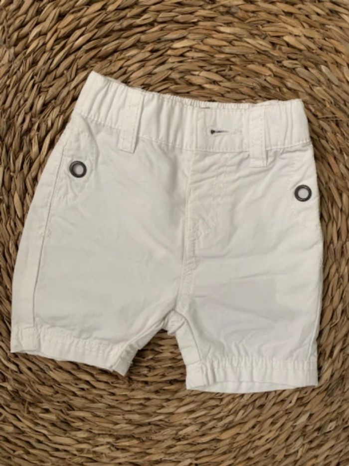 Short blanc