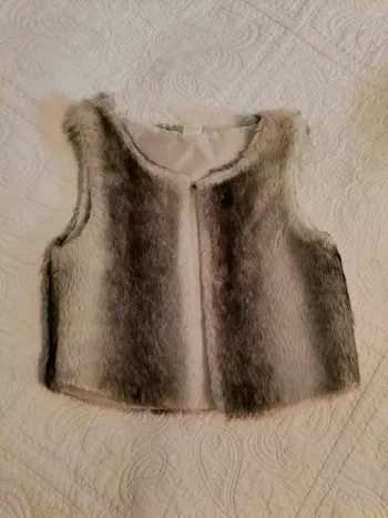 Gilet sans manche - fausse fourrure - gris - 10 ans