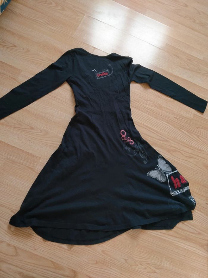 Robe mi longue Desigual. Femme.
Taille S - 36 - photo numéro 7
