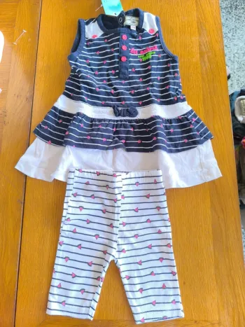 318234 ensemble tunique + legging fille 9 mois Lee cooper