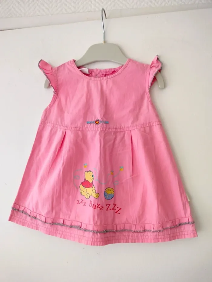 (a) Robe Winnie Disney 6mois