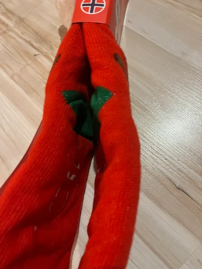 chaussettes emoji anti dérapante et douces - photo numéro 2
