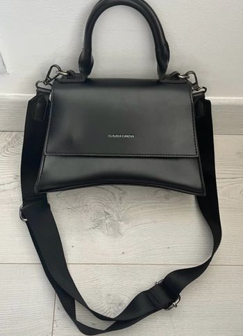 Sac à main noir à bandoulière 