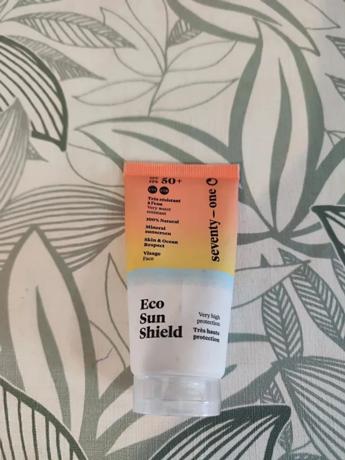 Seventy one ecran solaire tres resistant à l'eau spf 50+ 50ml valeur 24 €