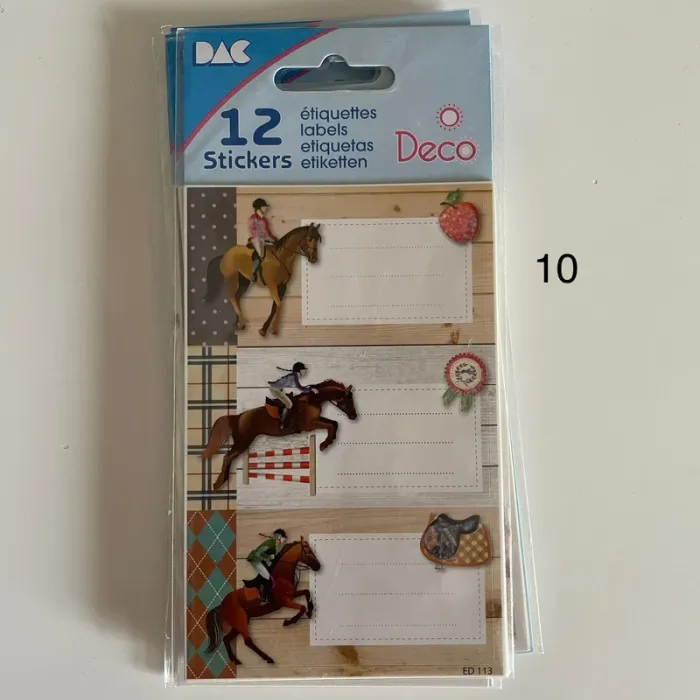 Stickers cahier fournitures - photo numéro 11