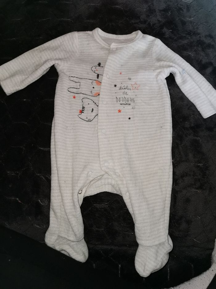 Lot de pyjamas - photo numéro 4