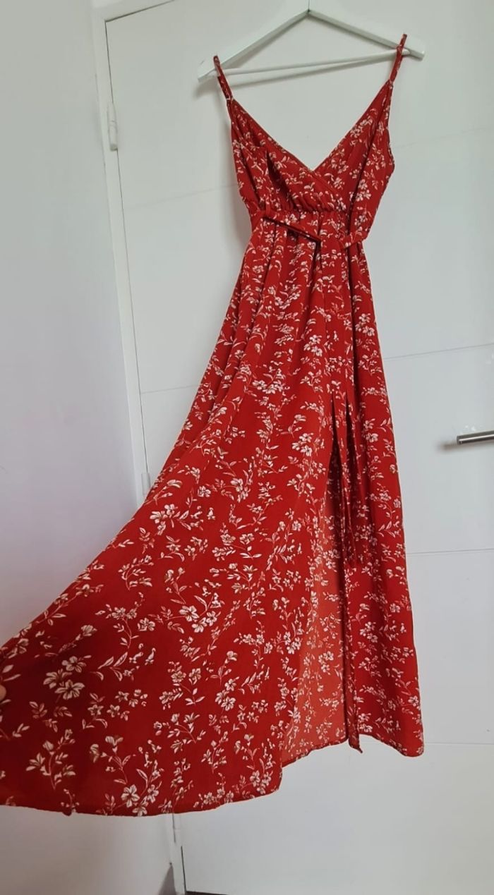 Robe fleurie d'été - photo numéro 2