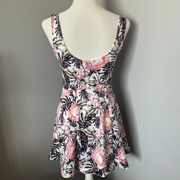 Robe H&M taille 36 - photo numéro 3