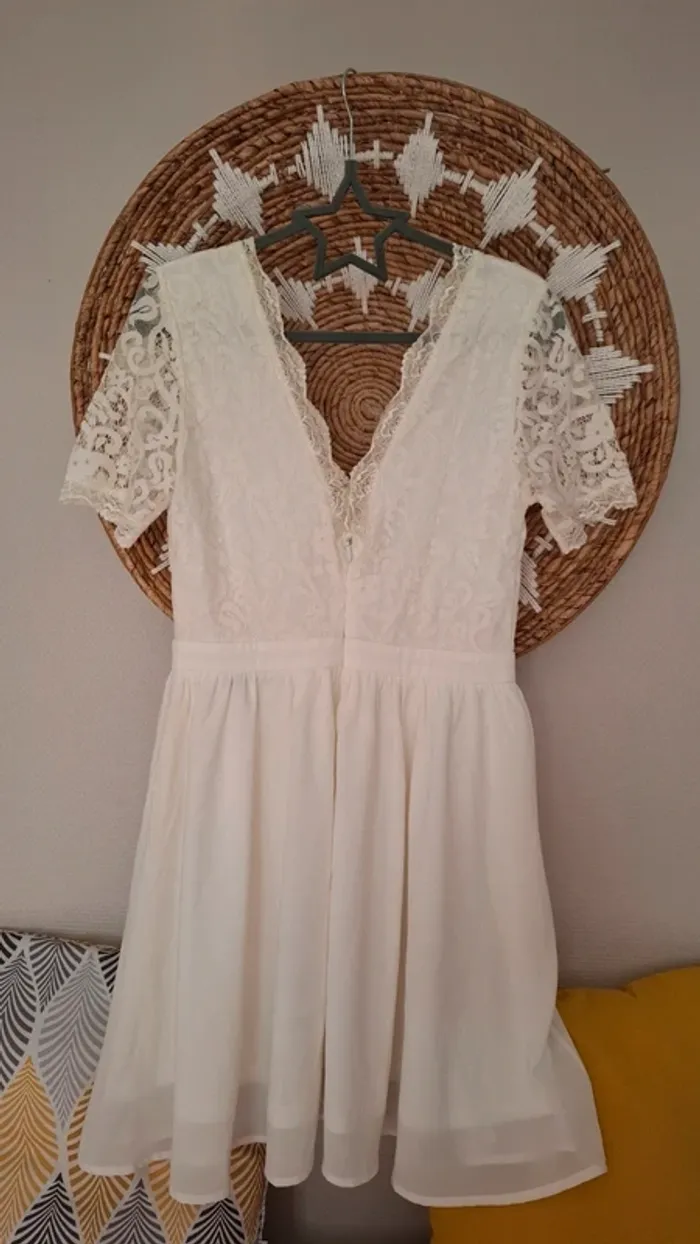 Robe dentelle boohoo - photo numéro 2