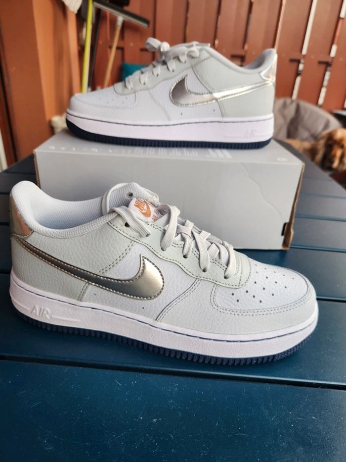 Nike air force 1 gris argenté taille 39 neuves - photo numéro 2