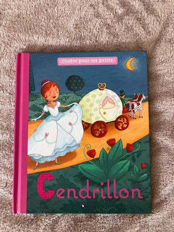 Livre contes pour les petits - cendrillon