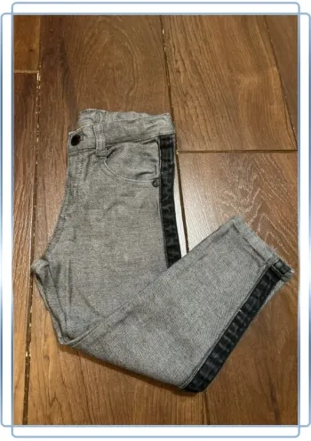 pantalon jean garcon gris chine et noir My Chicco 3 ans