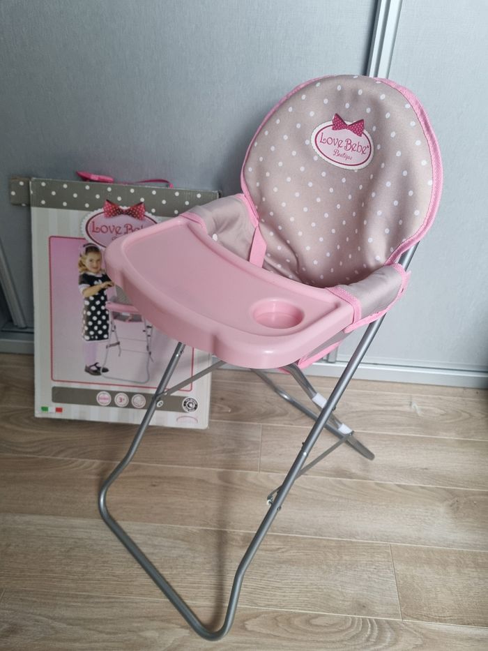 Chaise haute poupée
