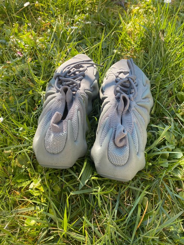 Paire De Yeezy 450 Pointure 45 - photo numéro 3