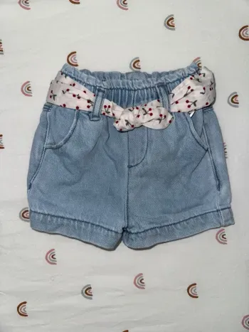 Short avec ceinture