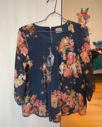 Blouse marine fleurie