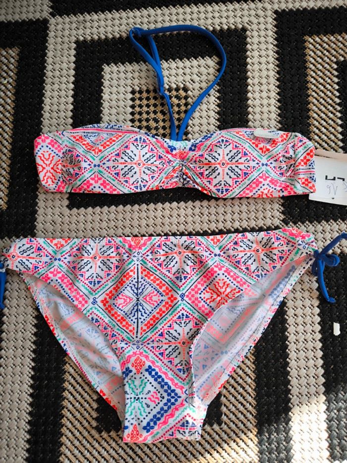 Maíllot de bain la hall taille 16ans neuf