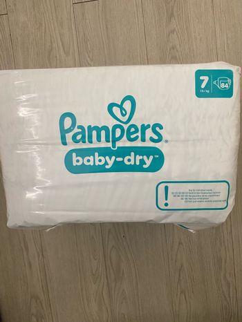 Pampers baby dry taille 7