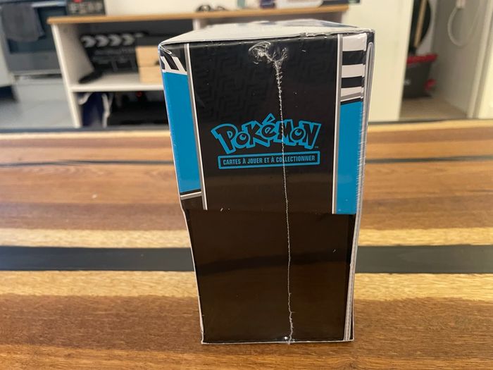 Pokémon ETB Coffret Dresseur D'Elite EV10.5 Foudre Noire Scellé FR - photo numéro 4