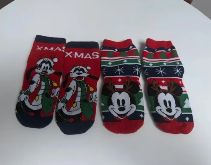 Lot de sur chaussettes chaude Mickey 27/30