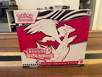 Pokémon - Coffret Dresseur d'Élite (ETB) EV10.5 Flamme Blanche Neuf FR