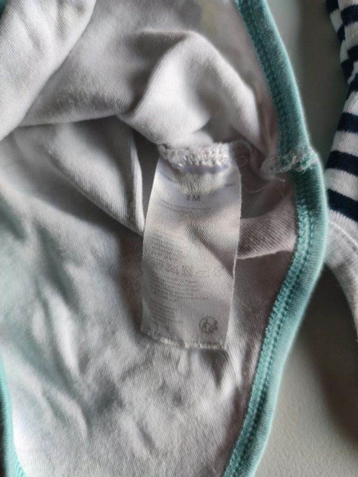 2 bodies manches courtes - photo numéro 2