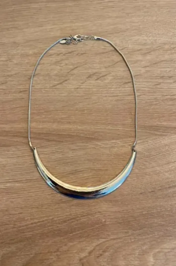 Collier doré
