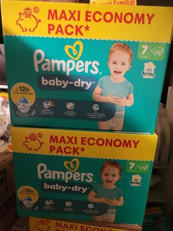 Lot pampers baby dry taille 7