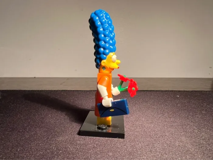 Lego minifigure simpsons série 2 date night marge - photo numéro 2