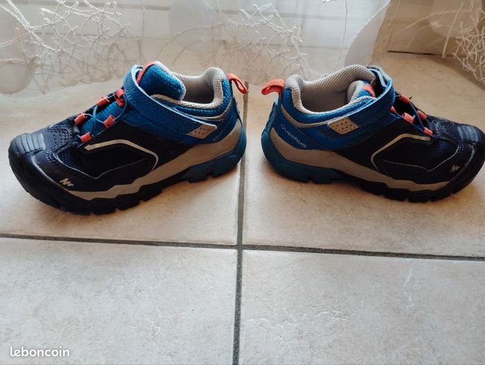 Baskets garçon Decathlon Quechua pointure 26 - photo numéro 3