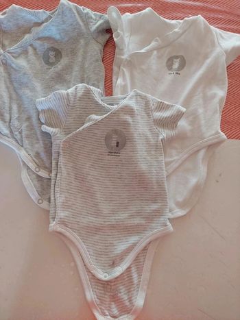 Lot de 3 body 6mois obaibi