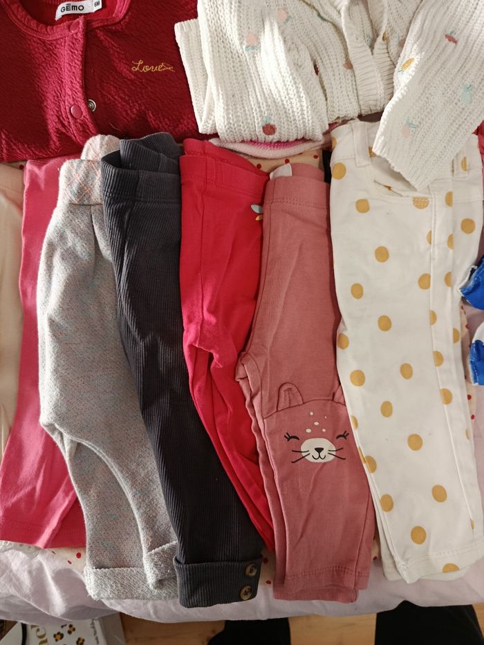 Lot vêtements fille 6 mois - photo numéro 3