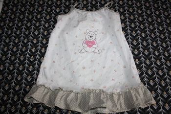 Robe à bretelles Blanche motif Winnie en 12 mois de Disney Baby