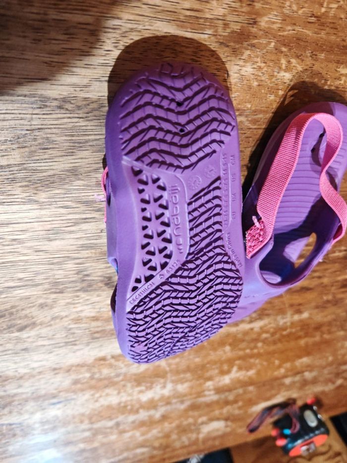 Sandales tong de plage piscine taille 23/24 Decathlon - photo numéro 2