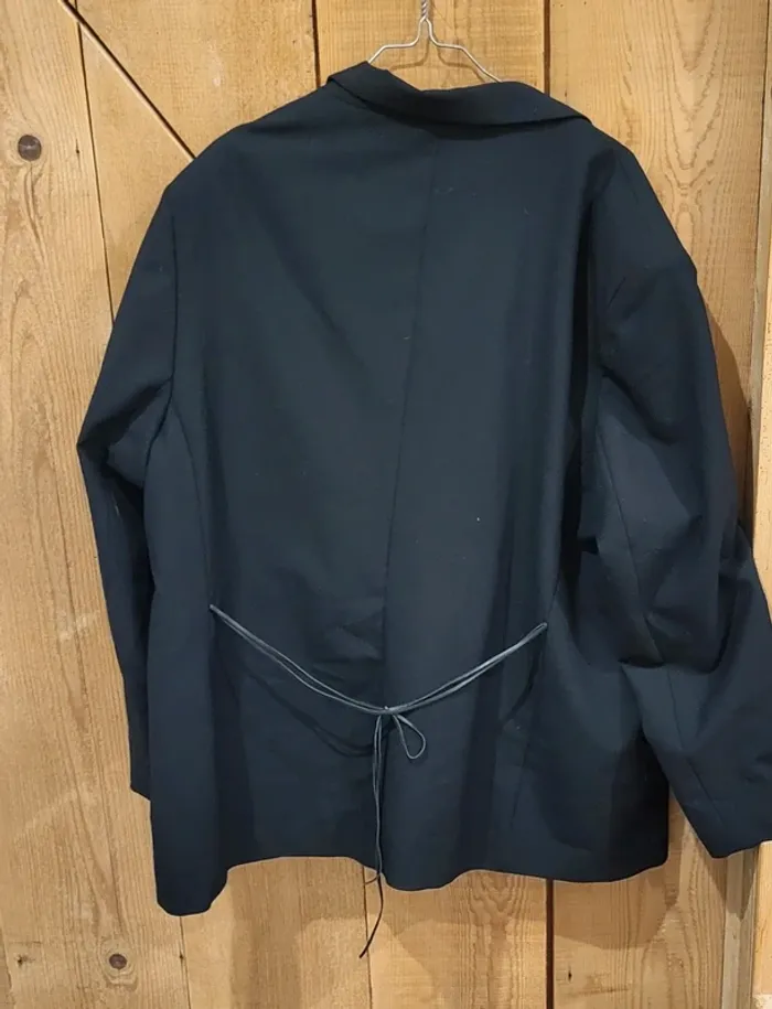 Veste blazer femme Mikava noire – Taille 54 – Noir - Très bon état - photo numéro 4