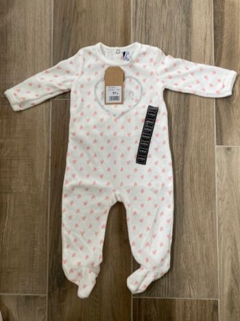 Pyjama 6 mois neuf