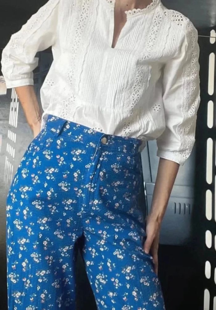 Pantalon Flowers en tissu gaufré